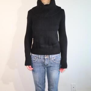 Moda International Women's Black Sweatshirt